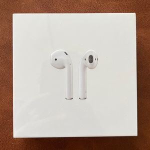 Apple AirPods 2nd generation new in box
